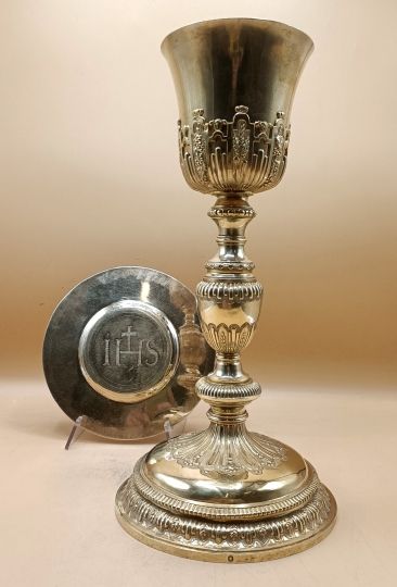 High Chalice with matching paten in silver gilt Paris 1770