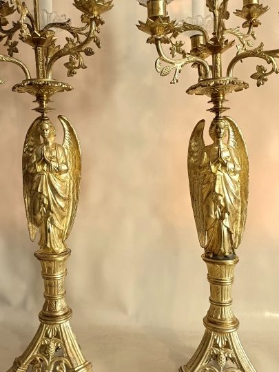 Paio di candelabri con angeli , bronzo dorato fine 800