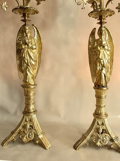 Paio di candelabri con angeli , bronzo dorato fine 800