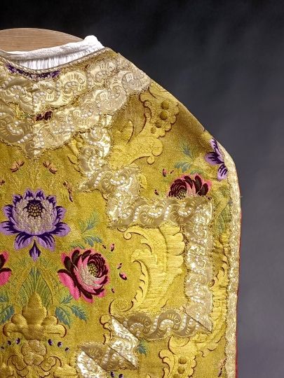 Gold latin chasuble rich brocated
