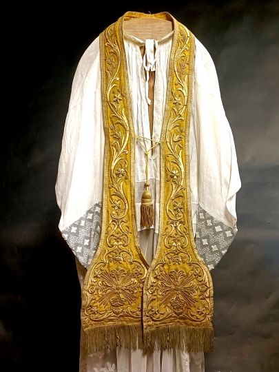 Gold pastoral stole , gold thick embroideries XIXth c.