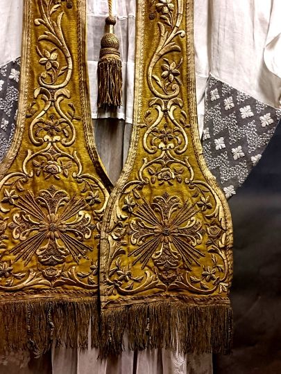 Gold pastoral stole , gold thick embroideries XIXth c.