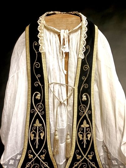 Black pastoral stole silk velvet embroidered 1900