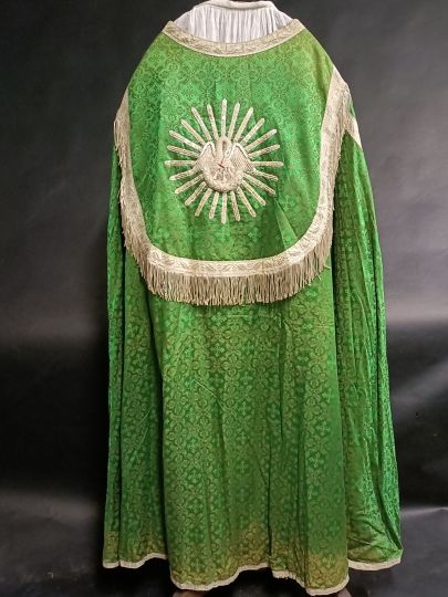 Green cope , silk damasked , Pelican 1900