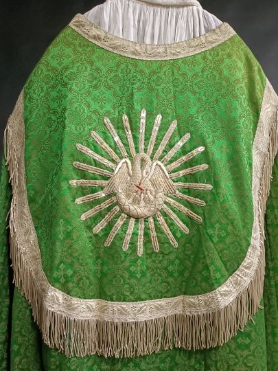 Green cope , silk damasked , Pelican 1900
