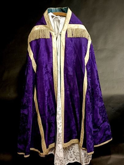 Purple cope silk damasked cira 1830