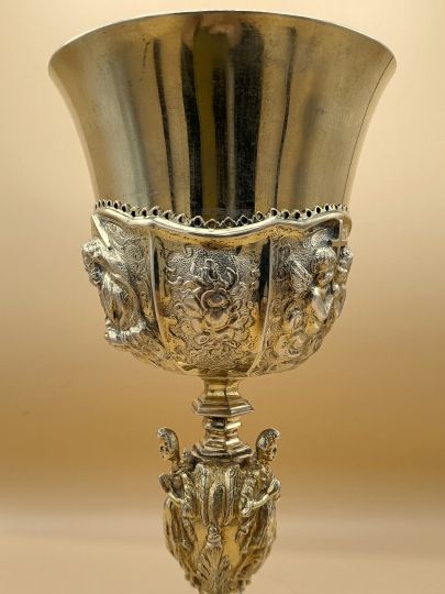 Eccezionale e grande calice barocco Mariana, argento dorato primi a meta 700