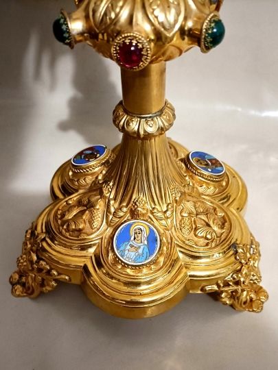 Neogothic monstrance with enamels circa 1880