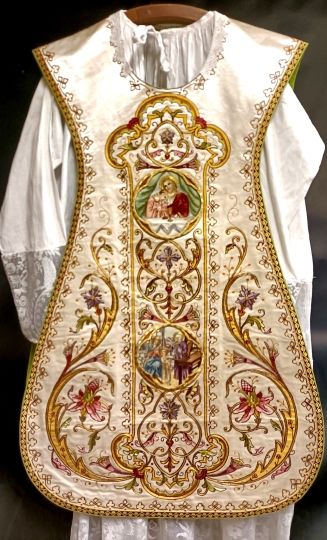 Rare white chasuble ,Scenes from the Life of Jesus Christ Complete set 1900 spanish form
