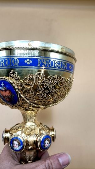 Exceptionnal ciborium , museum quality , sterling silver and enamels on porcelain