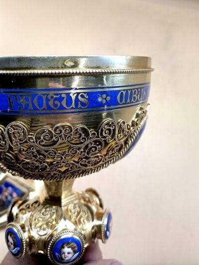 Exceptionnal ciborium , museum quality , sterling silver and enamels on porcelain