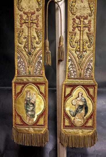 Stola pastorale oro , ricami in pnto pittura epoca verso 1900