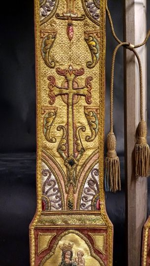 Gold pastoral stole , embroideries in paint pictures circa 1900